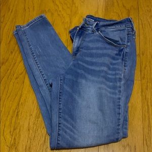 Old navy skinny jeans.